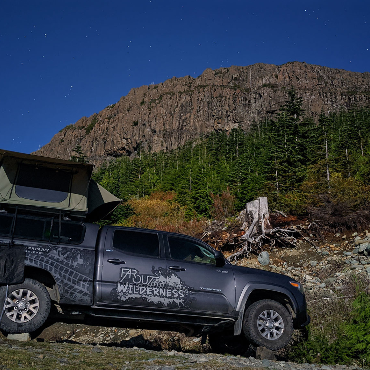 WINTER OPTIONS Overland Vehicle, Rooftop Tent & Camping Gear