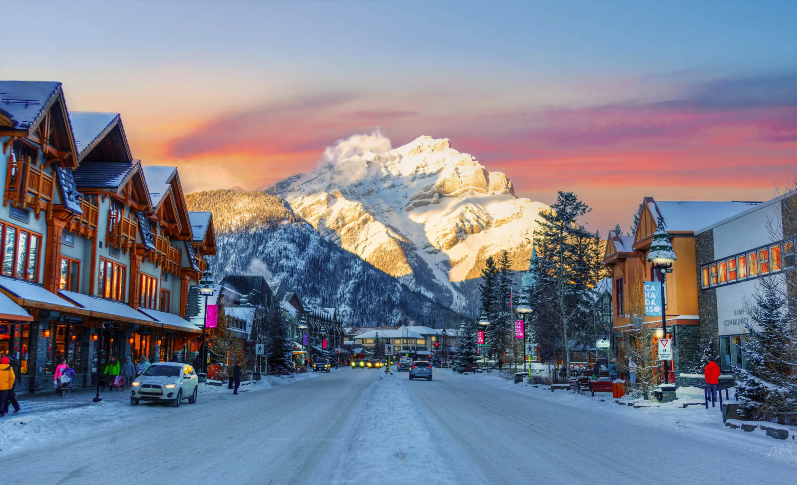 dreamstime_m_309544542 (1) Canmore winter road trip