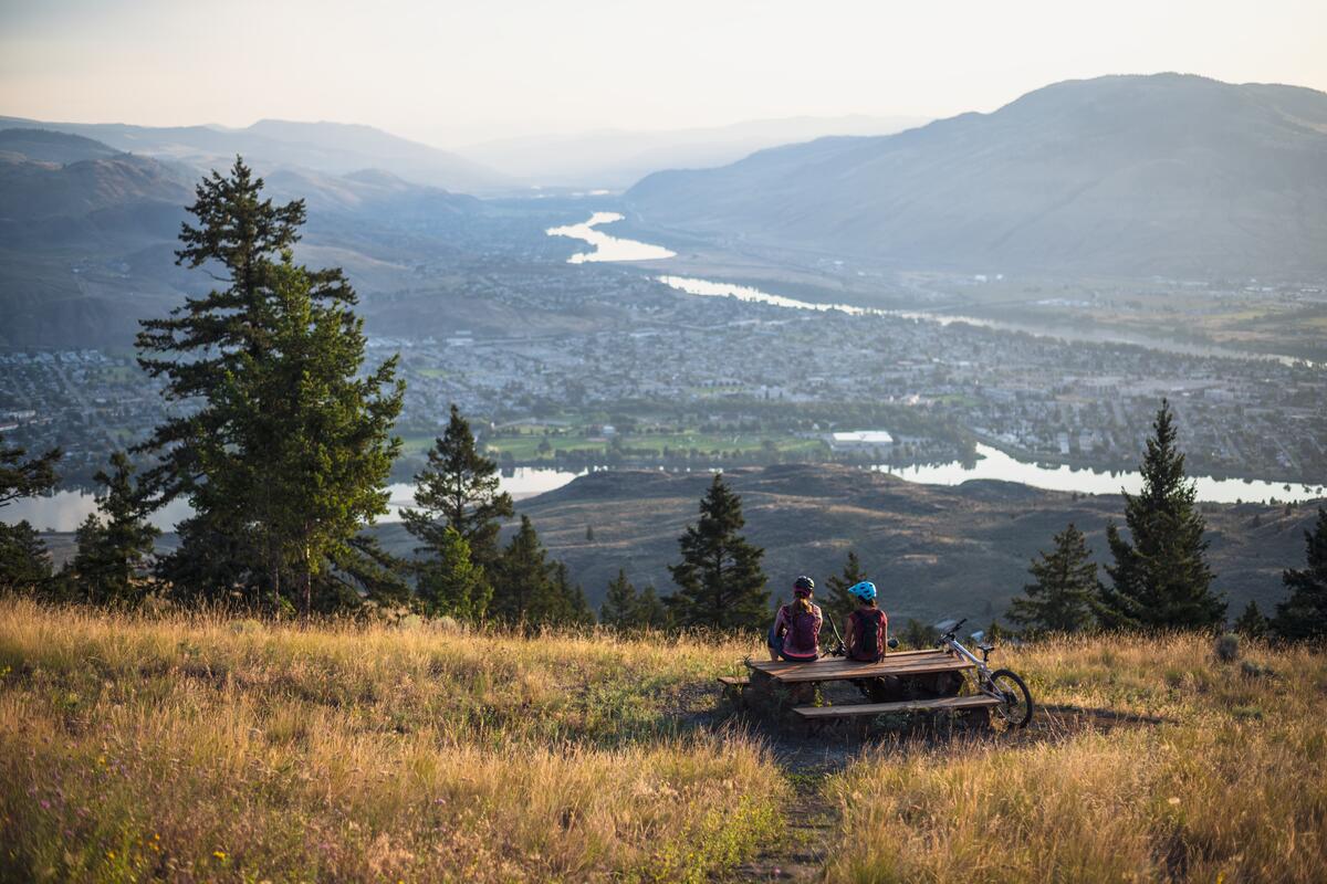 Small-1200px-64368 kamloops
